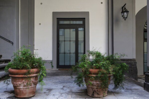 Entrada de la propiedad