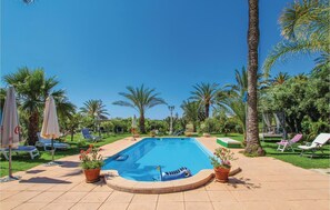 pool