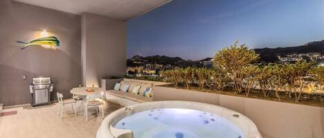 Relax and unwind in the private jacuzzi - your oasis awaits!