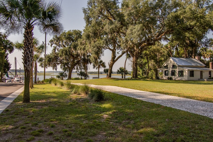 Bluffton Oyster Factory Park Location