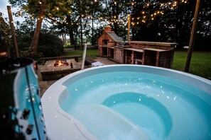 Bain à remous extérieur