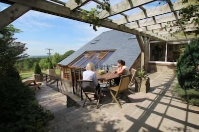 Luxury 5 star cottage with 4 ensuite bedrooms and beautiful views