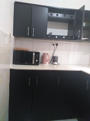 Microwave, coffee maker, kettle, blender