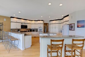 Kitchen - Entry Level