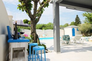 Villa Tugarka mit privatem Pool 8m x 4m und mehreren Sitzbereichen