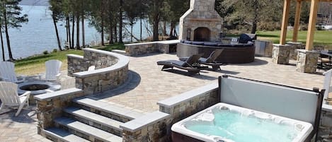 Spa, Firepit seating for 6, Fireplace seating for 10, Dining Table seats 10