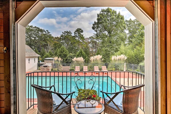 Cartersville Vacation Rental | Studio | 1BA | 1,200 Sq Ft | Steps to Enter