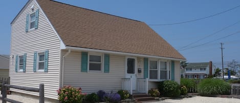 Classic oceanside beach house.  Well maintained and in pristine conditions.