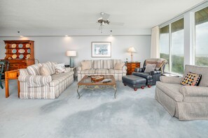 North Breakers 411 - Oceanview Living Room