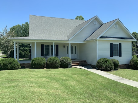 Heart Of Farmville House