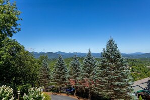 Stunning mountain views from the front decks