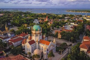 Historic Downtown St. Augustine - only 12 minutes away!