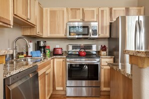 Remodelled Well-Stocked Kitchen