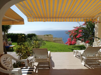 Fantástico apartamento con vista al mar con terraza y jardín, oportunidad rara