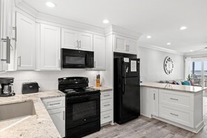 A Place at The Beach 9540-3G Kitchen