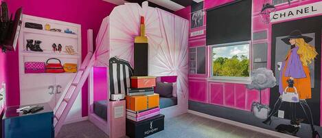 Fashionista Themed Bedroom