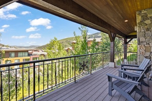 Unwind in the summer on the patio with great views!