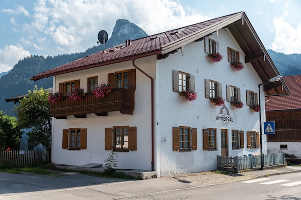 Esterni
