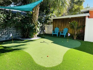 New 3 hole putting green!
