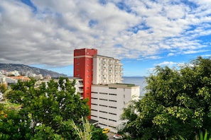 Façade