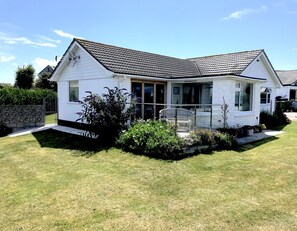 Bungalow from front garden