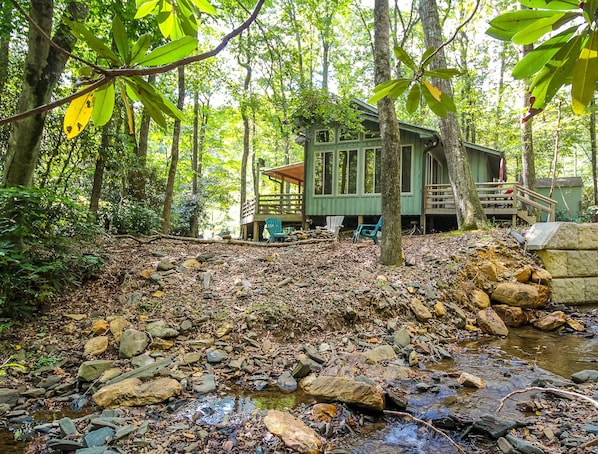 Creekside Comfort is conveniently located in Todd, NC just minutes to West Jefferson and Boone.