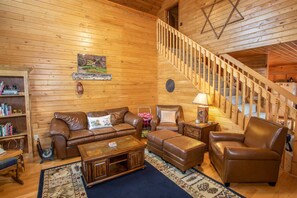 Leather Furniture in Living Room