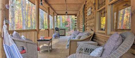 Cedar Mountain Vacation Rental | 2BR | 1BA | 1,100 Sq Ft | Steps Required