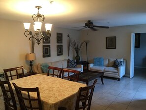 Dining room off of open kitchen and ajoining living room. Spacious and cool.