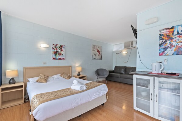 Clean and Comfortable Room with Private Bathroom