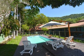 Utomhuspool