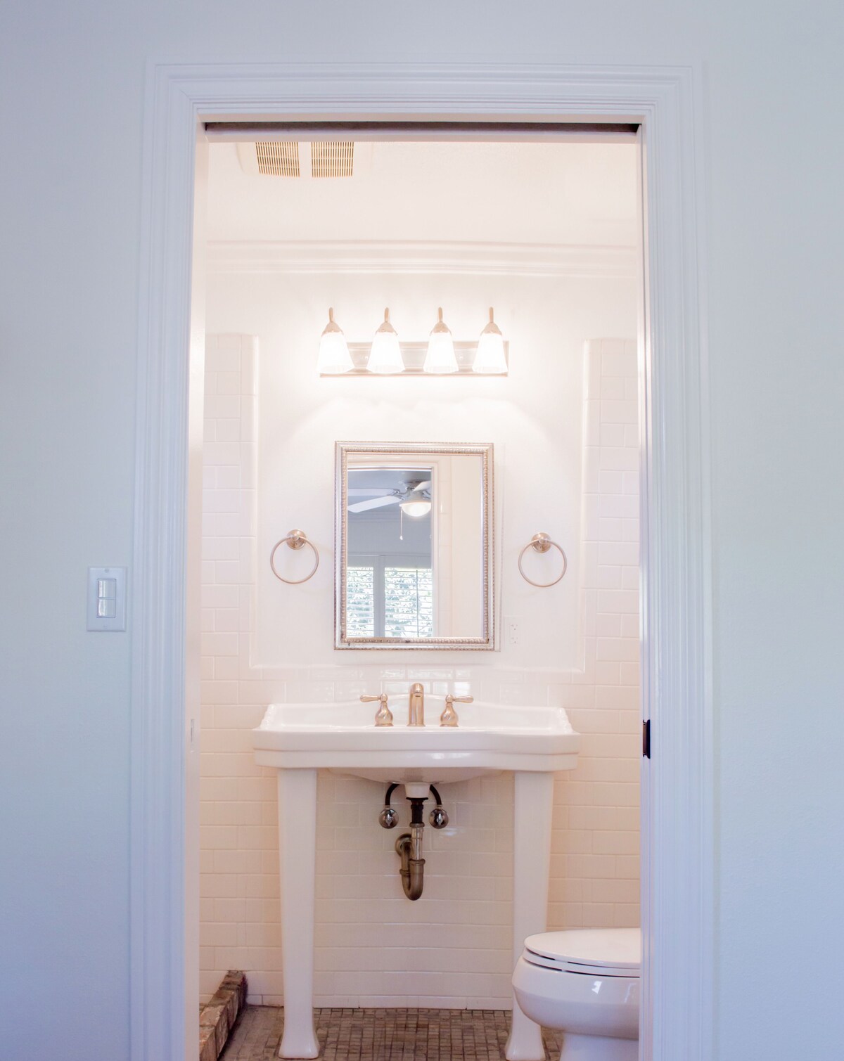 Luxury vacation home 8 minutes to Disneyland & Knott’s Berry farm✨5Br/2Ba☀️