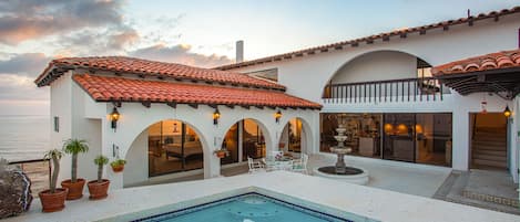 Center courtyard with pool and fountain