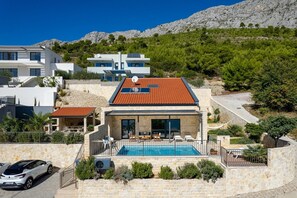 View toward Villa Oslo and natural environment