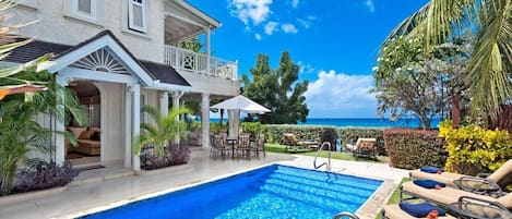 Westhaven - A  luxurious beachfront vacation rental
