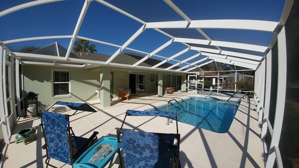 Pool,Water,Building,Swimming Pool,Patio