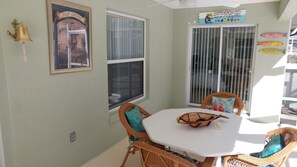 Home Decor,Flooring,Furniture,Floor,Table