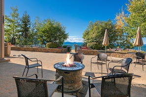 Out door lounge/dinning area and fire pit just steps from your door