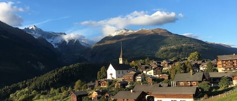 Ernen - eines der schönsten Schweizer Dörfer.