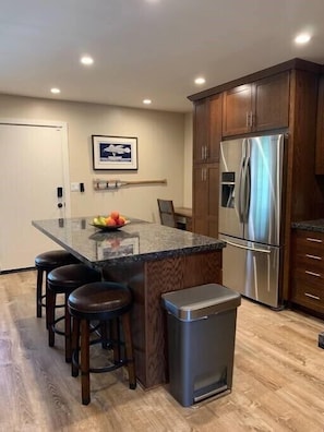 Kitchen area. (2)