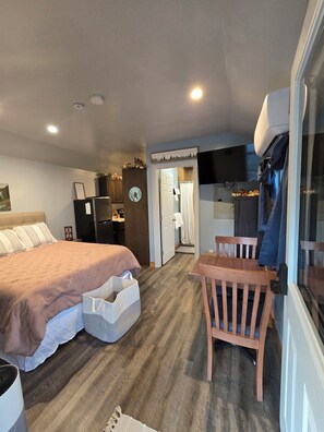 Cozy studio cabin