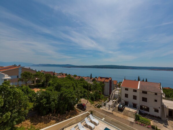 Beach/ocean view