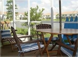 Lanai Lake View