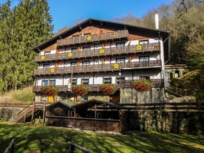 Wolffhotel-Outdoorhotel-Restaurant