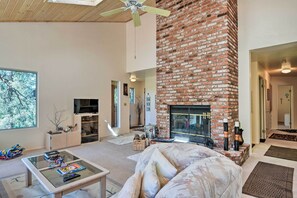With a spacious interior, this Pine Mountain Club home is 5 star.