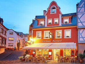 Gast- und Weinhaus Burkard