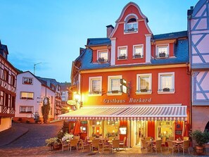 Gast- und Weinhaus Burkard