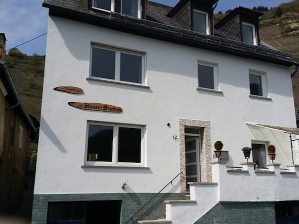Mosel Homes am Kloster Stuben