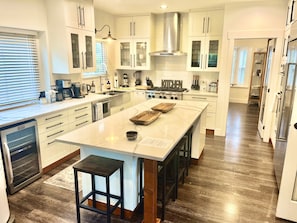 Fully Renovated - Professional Chef's Kitchen