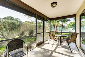 Screened Lanai | Bistro Table